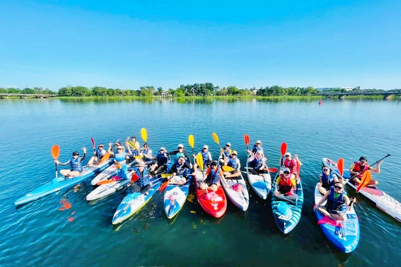 Chèo SUP sông Hương Huế