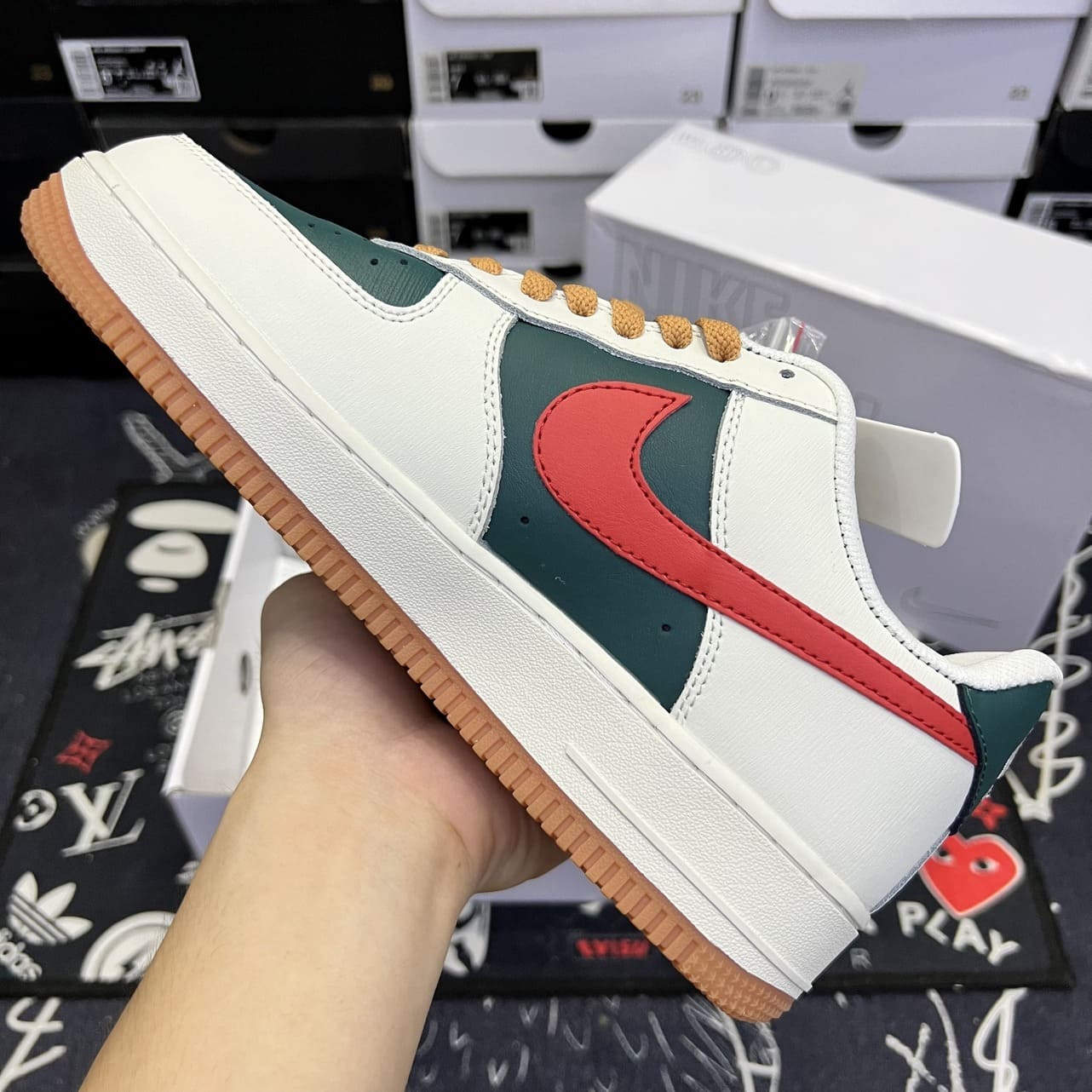 giay-nike-air-force-1-gucci-3