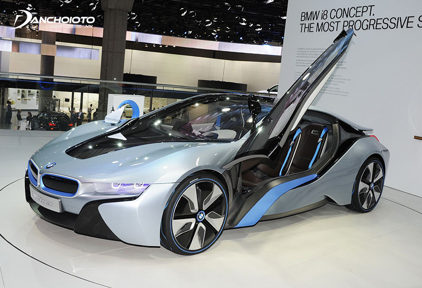 BMW i8 2013