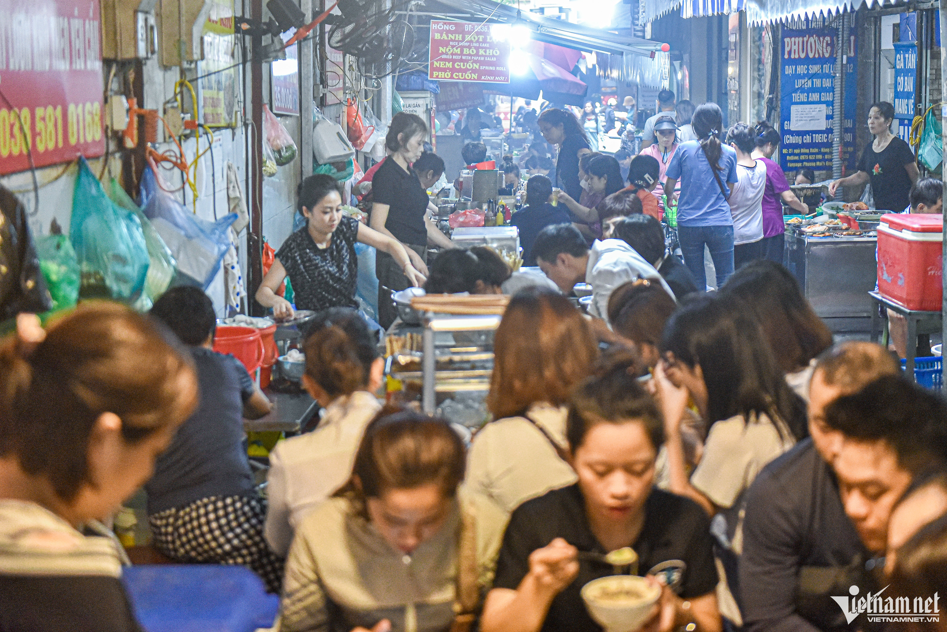 Cầm 100 nghìn dạo thiên đường ẩm thực ngõ Đồng Xuân, 'ăn sập' món ngon Hà Nội