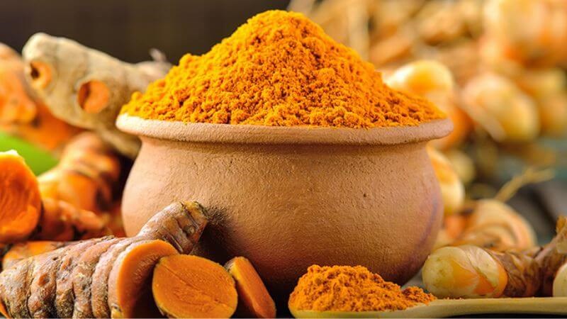 Trong nghệ có rất nhiều curcumin có đặc tính chống viêm