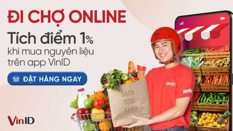 Bánh nếp tôm thịt chan nước mắm chua ngọt và ăn kèm rau sống cực kỳ hấp dẫn