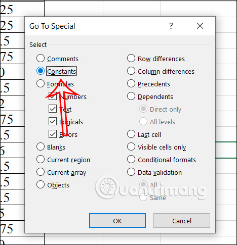 Nhấn Insert trong Excel