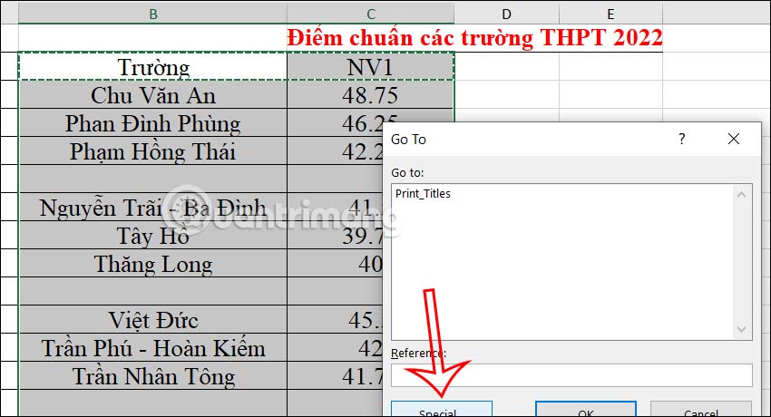 Chọn dòng trống paste tiêu đề