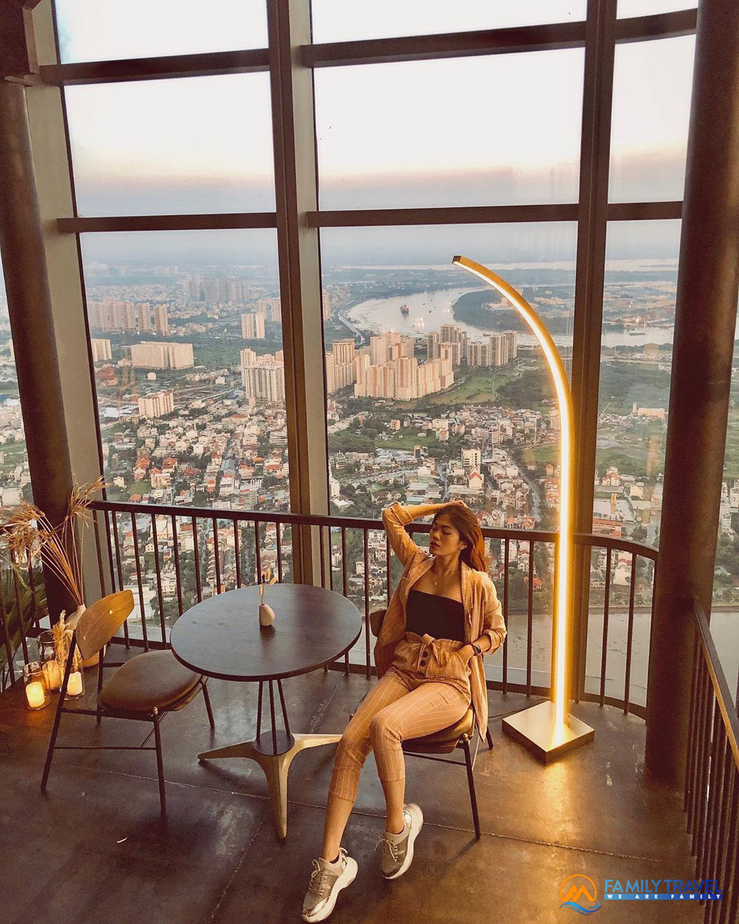 Uống cafe ở Landmark 81 giá bao nhiêu, Cafe ở tầng mấy ?