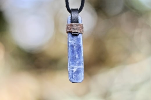 Dây chuyền Đá kyanite