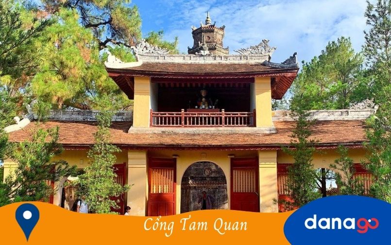 tham quan chùa thiên mụ