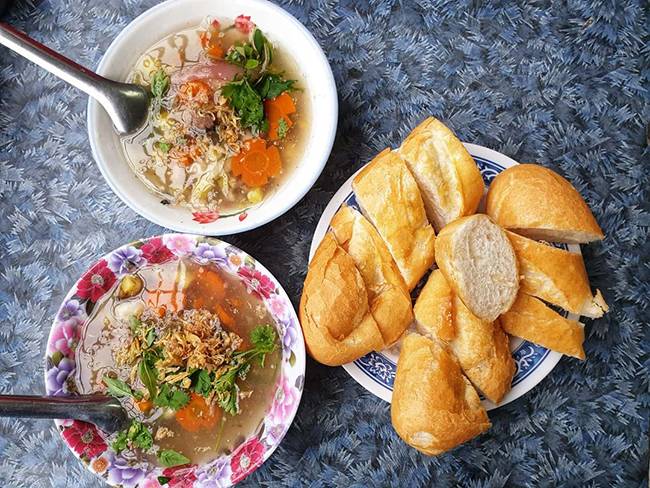 Bánh mì Quy Nhơn - Bình Định