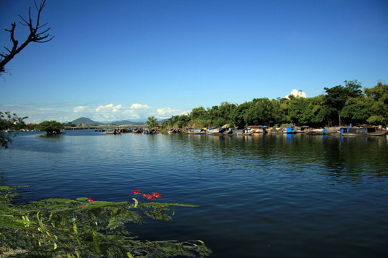 Tour du lịch Huế - Dòng sông Hương