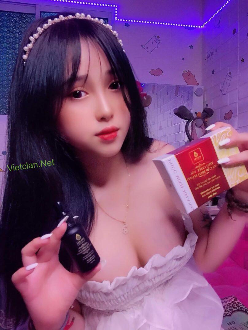 Gái Xinh Ngực Khủng Vếu To