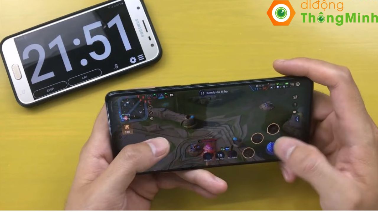 cách vừa chơi game vừa nghe điện thoại 9