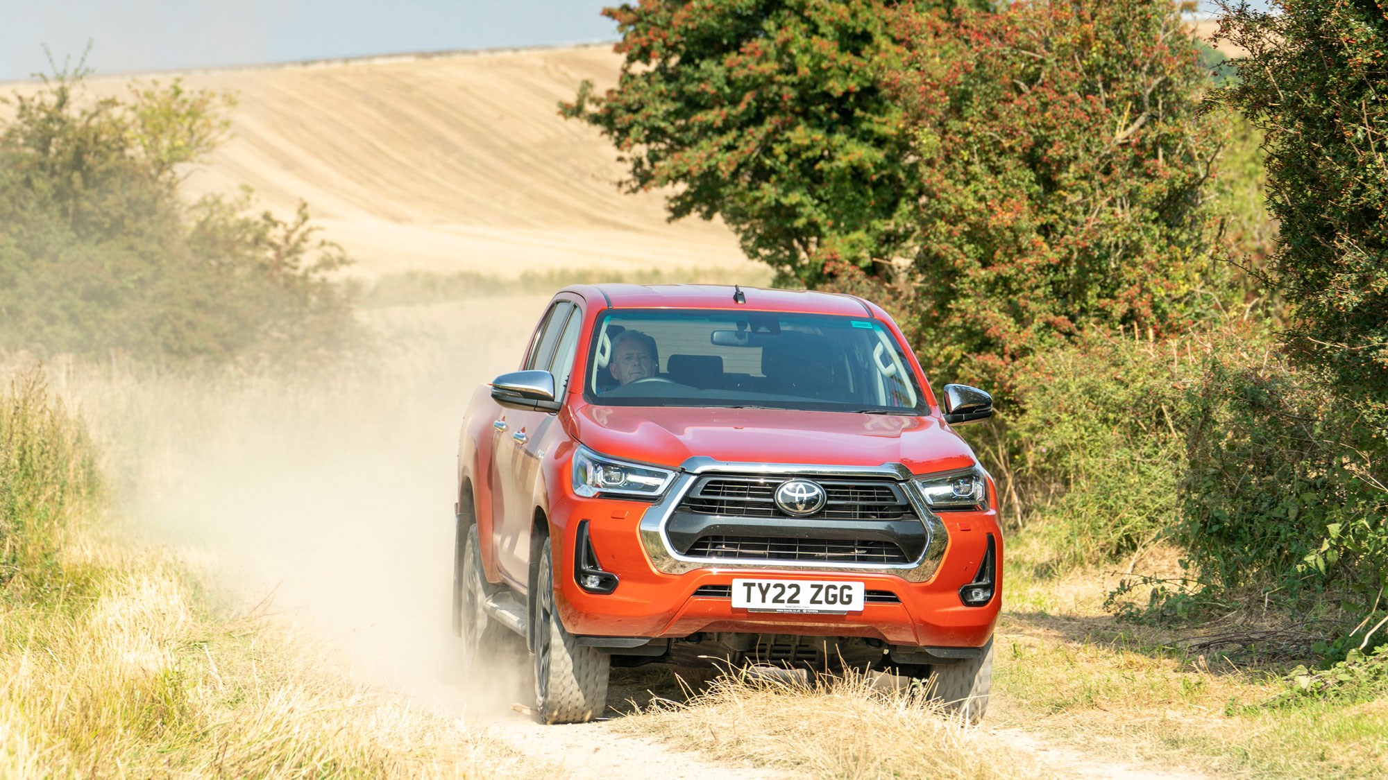 Toyota Hilux 2022 off road