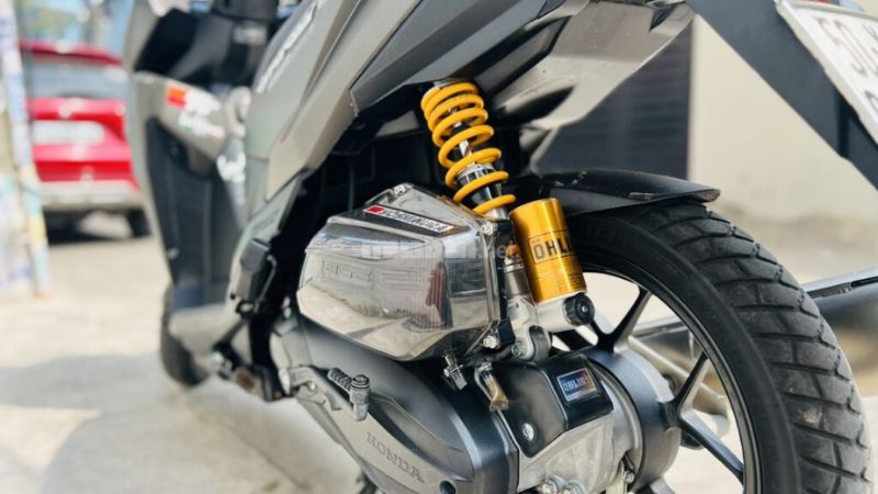 Xe Vario 150 độ phuộc sau Ohlins chất lượng cao