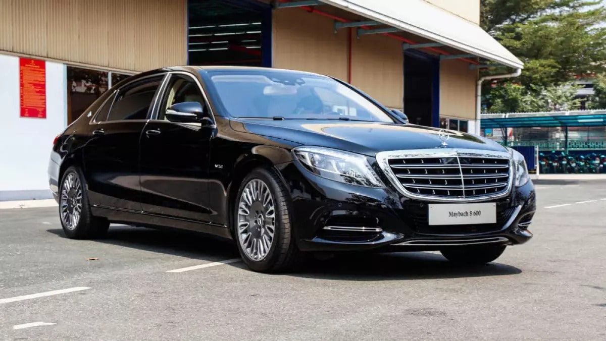 Đầu xe Maybach S600 thiết kế ấn tượng với sự sang trọng và mạnh mẽ