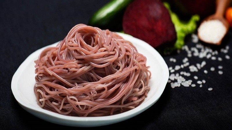 100g bún gạo lứt đỏ có 214kcal