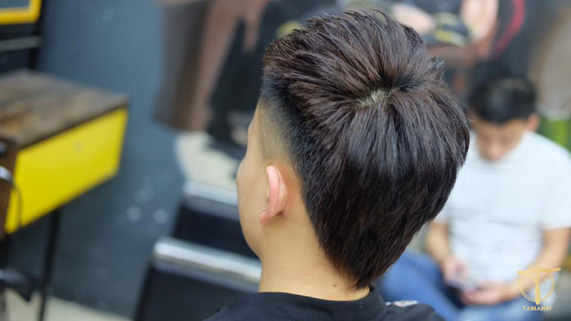 kiểu Mohican để gáy