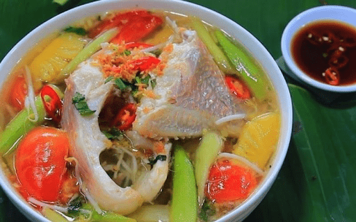 Canh chua cá diêu hồng