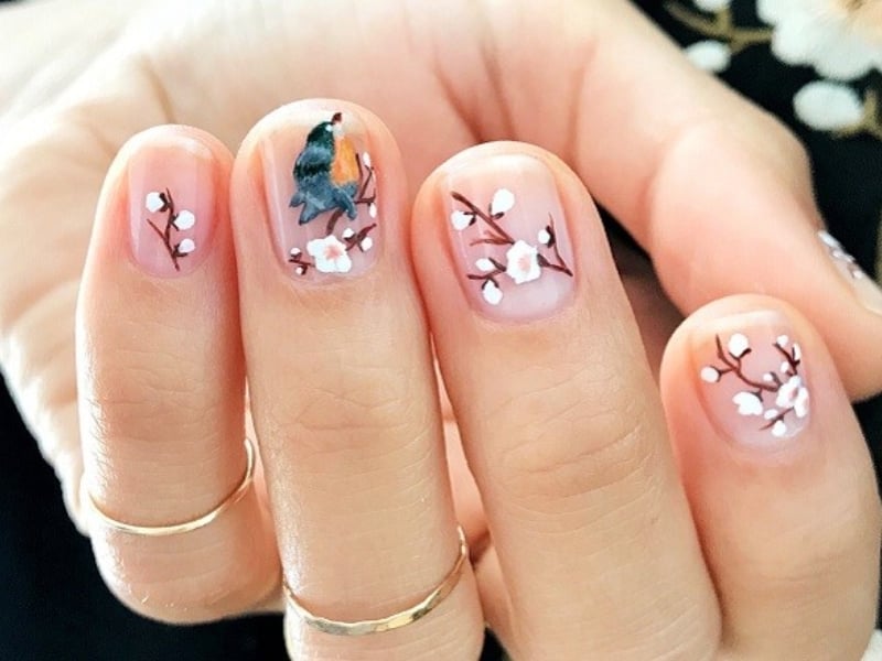 Mẫu nail họa tiết hoa đơn giản