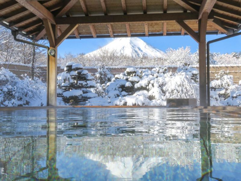 tắm onsen núi Phú Sĩ