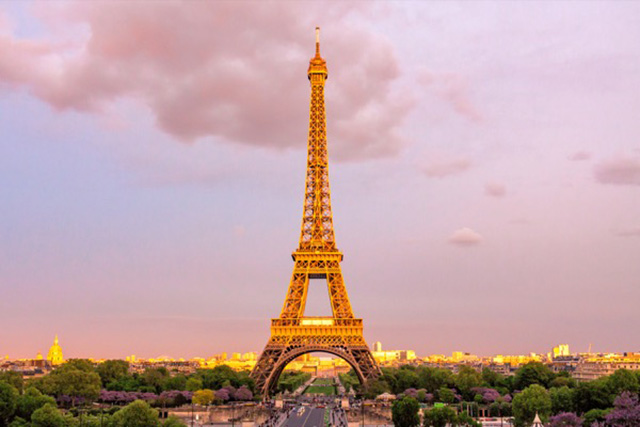 Tháp Eiffel - Pháp