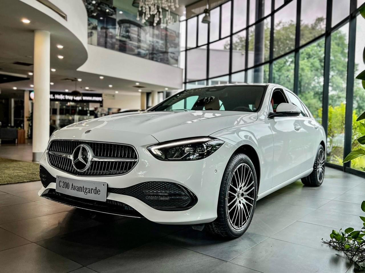 https://mercedesvietnam.com/