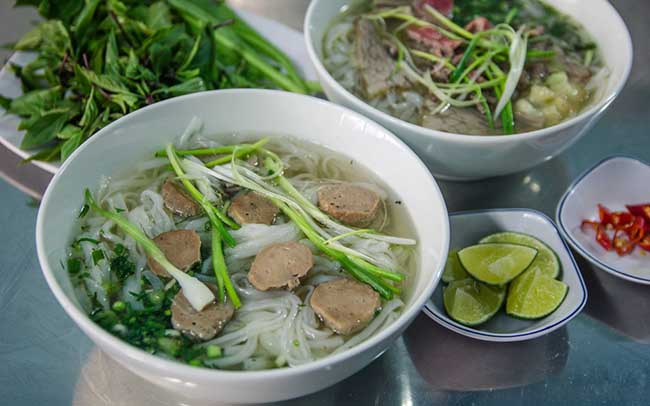 Quán phở Lựa