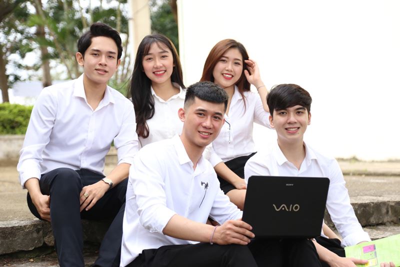 Ví dụ về sinh viên các năm đại học trong tiếng Anh. (Ảnh: Internet)