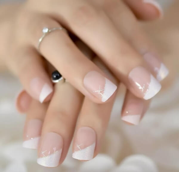 Mẫu nail thanh lịch cho nàng nơi công sở