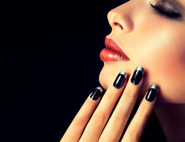 Mẫu nail màu vàng xám