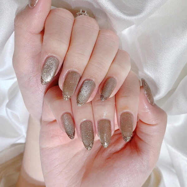 Mẫu nail huyền bí