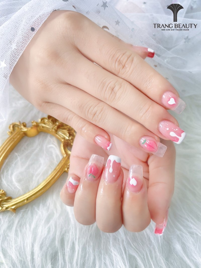 Mẫu nail cute ngắn sáng tạo