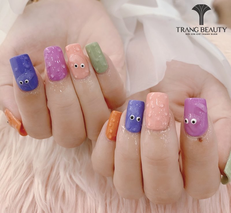 Mẫu nail ngắn thanh lịch cho nàng đơn giản