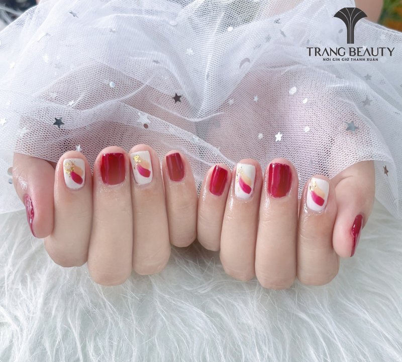 Những mẫu nail ngắn đắp gel đơn giản