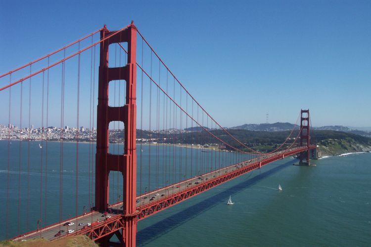 California là một tiểu bang có rất nhiều cảnh tự nhiên tuyệt vời và hàng trăm bãi biển đẹp cùng với đó là những thành phố hiện đại với những tòa nhà cao chọc trời, nơi đây là điểm đến lý tưởng của nhiều du khách yêu thích du lịch Hoa Kỳ. Hãy cùng Sakos tìm hiểu những thành phố du lịch nổi tiếng tại tiểu bang này nhé!