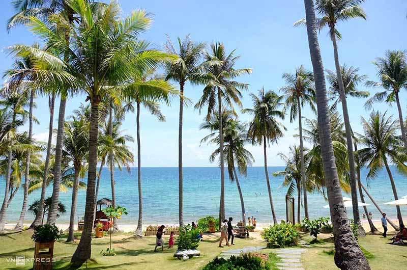 Ngắm trọn hoàng hôn từ Ocsen Beach Bar