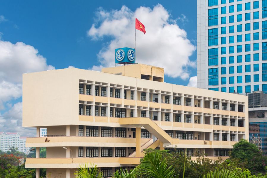 Trường Đại học Kỹ thuật công nghệ TP HCM