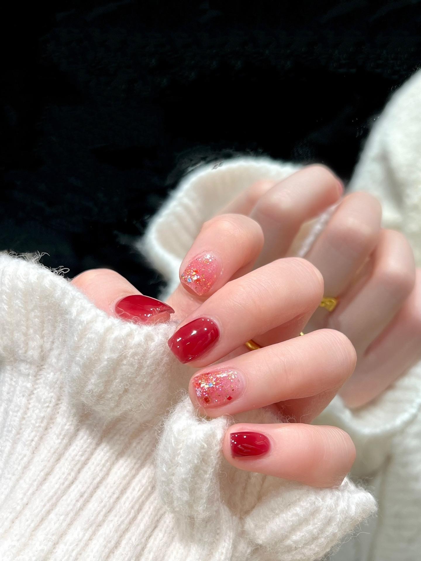 Nail thạch đỏ - Lựa chọn hoàn hảo cho những ngày hè rực rỡ