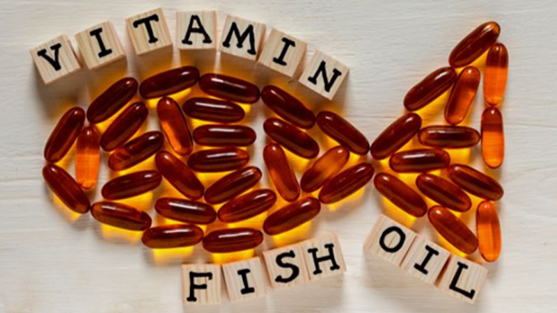 Dầu cá giàu omega 3 có công dụng chống oxy hóa, cải thiện giấc ngủ và tinh thần