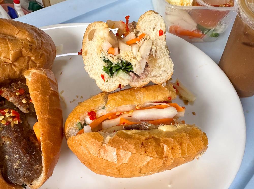 viet9 baguette - banh mi dac biet