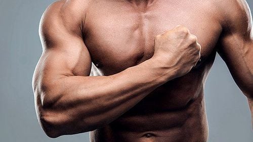 Thịt bò có vai trò xây dựng cơ bắp nhờ protein