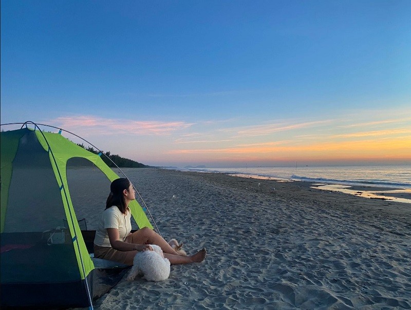 Cắm trại, picnic trên bãi biển