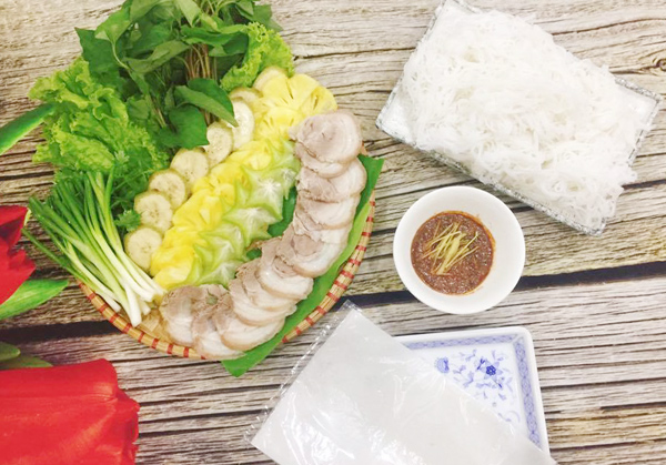 banh-trang-thit-luoc-ivivu-1