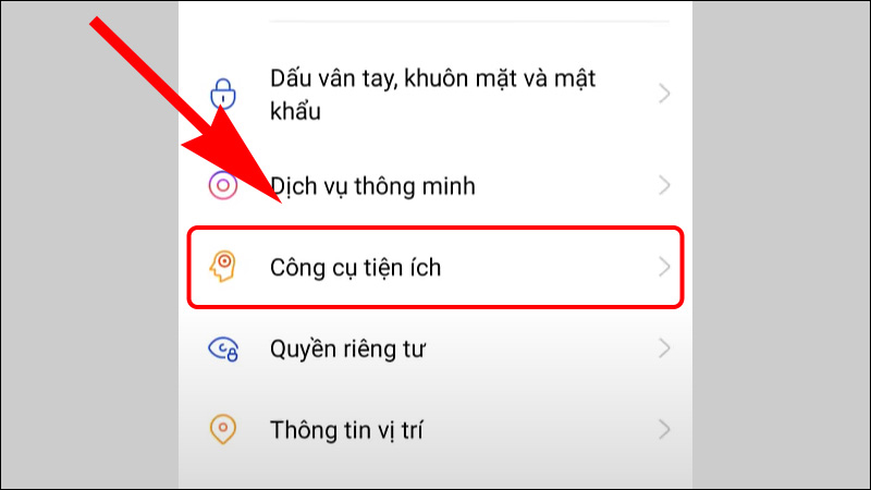 Truy cập vào mục Cài đặt trên điện thoại Realme và chọn Công cụ tiện ích