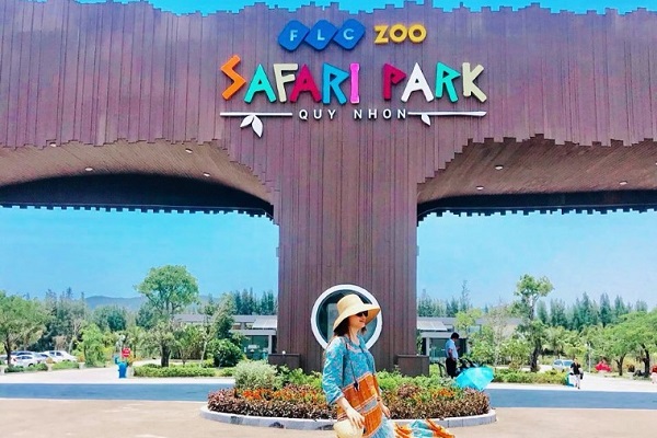 Check-in cổng vào FLC Zoo Safari Quy Nhơn