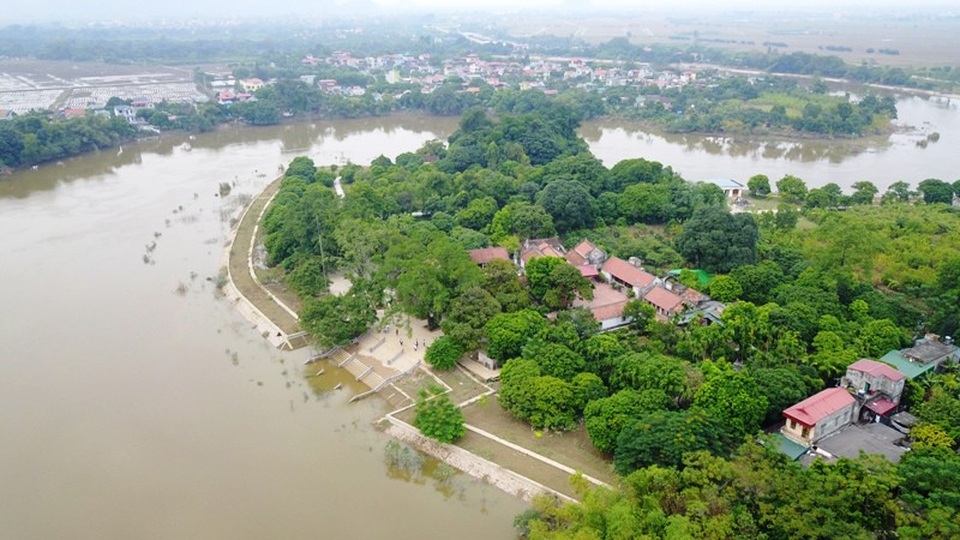 Chùa Bà Đanh có diện tích khoảng 10ha, được xem là một trong những ngôi chùa đẹp và cổ kính nhất Hà Nam nói riêng và của miền Bắc nói chung