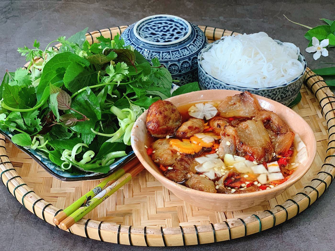 Bún Chả Hà Nội: Hương vị đậm đà của Thủ Đô