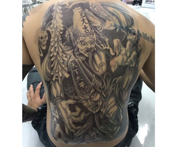 tattoo hắc bạch vô thường kín lưng đẹp