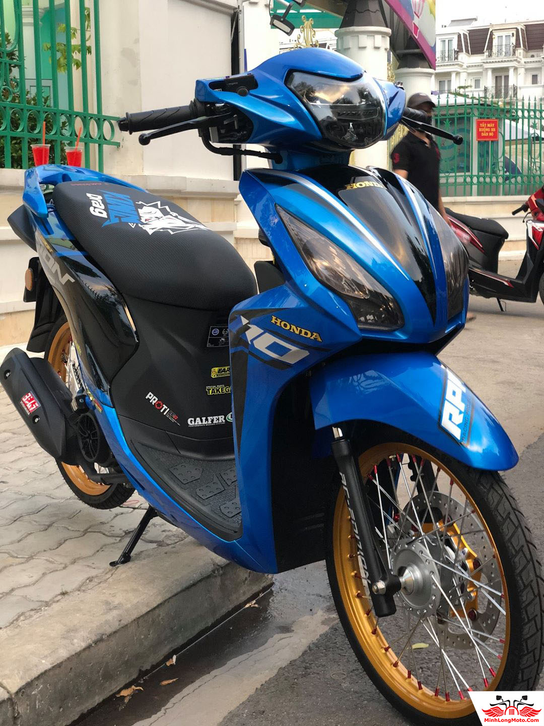 Đèn Vision Zhipat độ racing