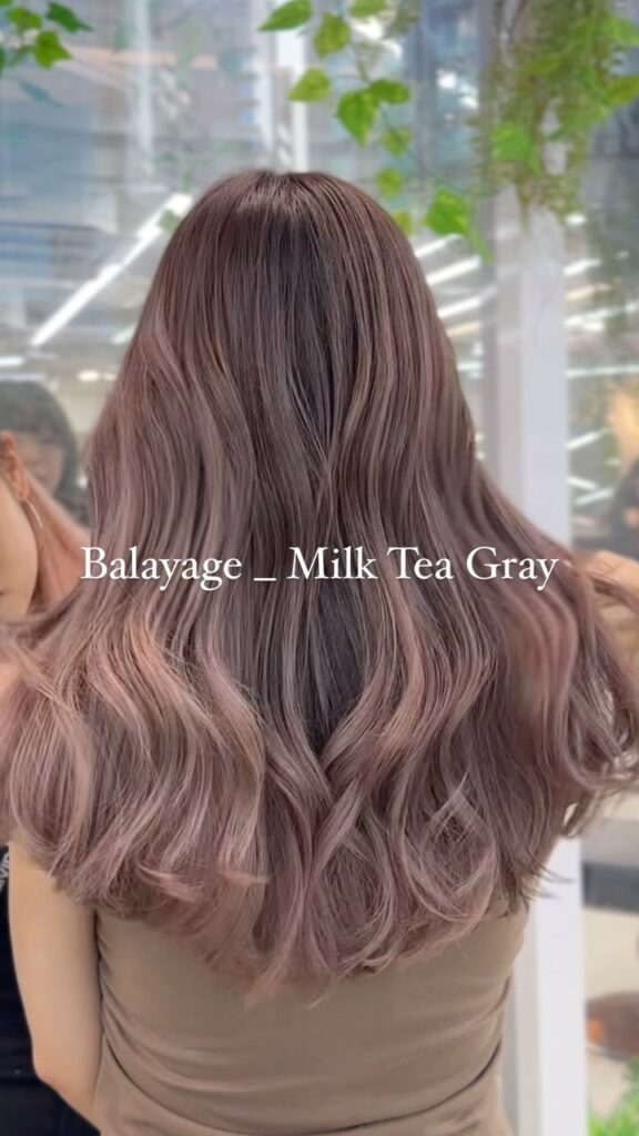 Nhuộm Balayage màu trà sữa khói