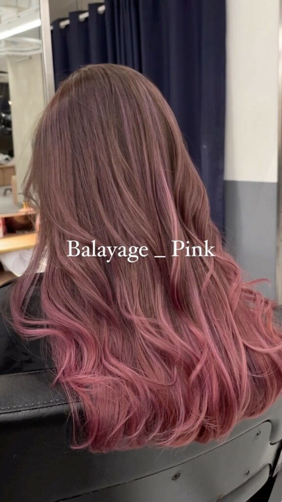 Nhuộm tóc balayage màu hồng